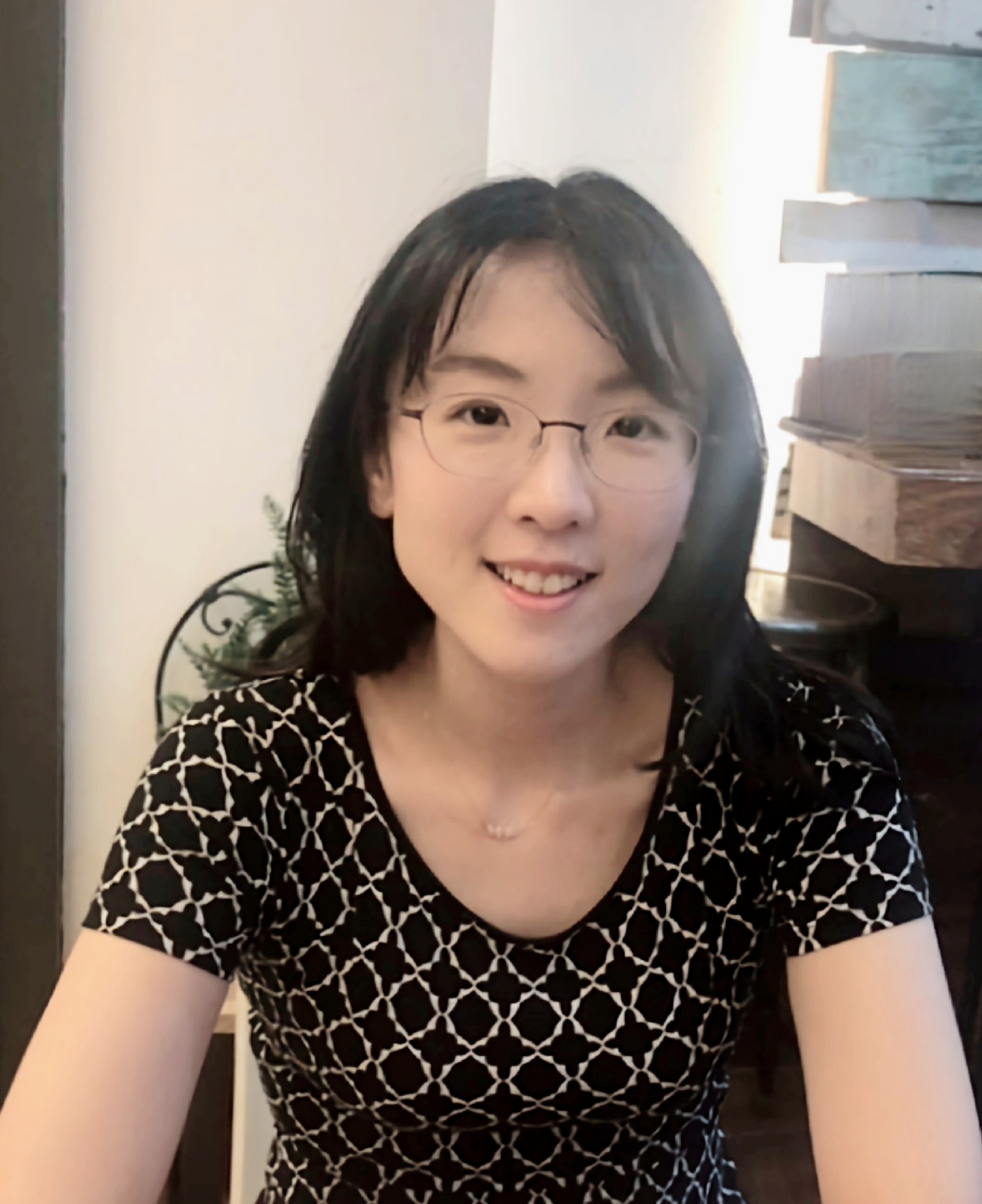 Joyce Jiyoung Whang (황지영)